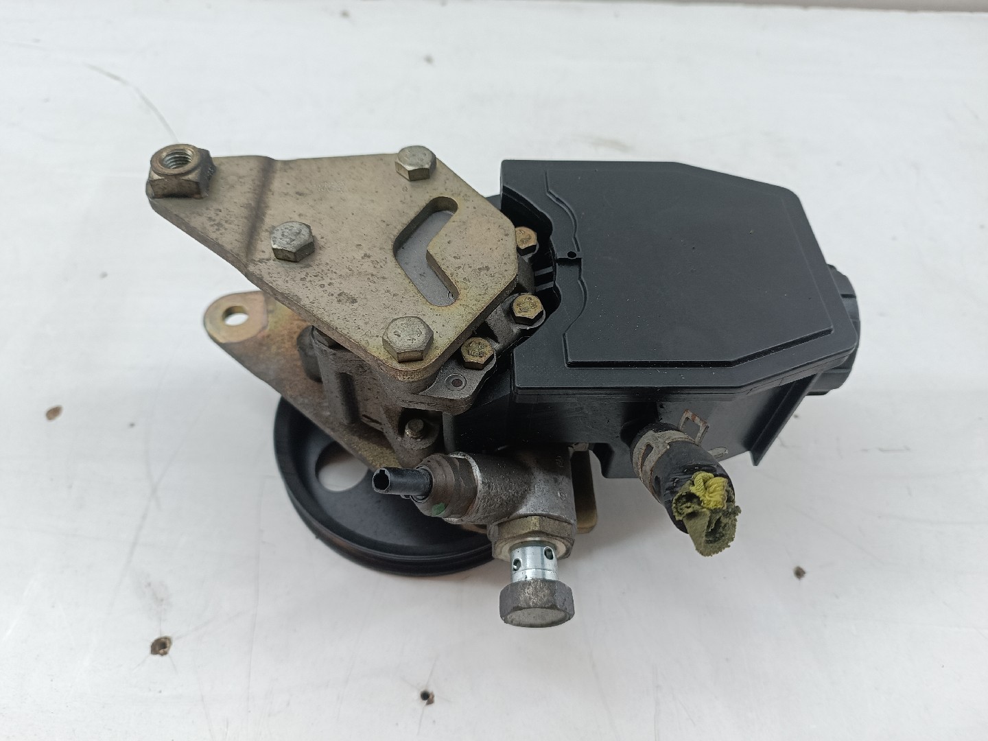 Bomba de direçao assistida TOYOTA AVENSIS (_T22_) | 97 - 03