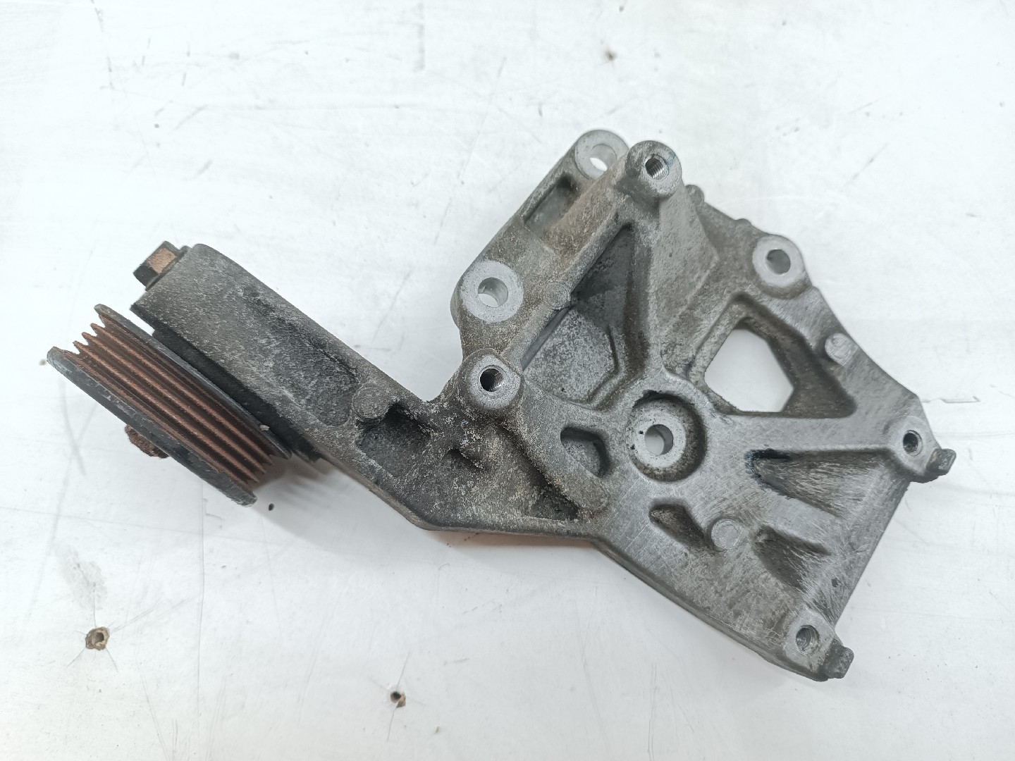 Suporte de Compressor de Ar Condicionado TOYOTA AVENSIS (_T22_) | 97 - 03