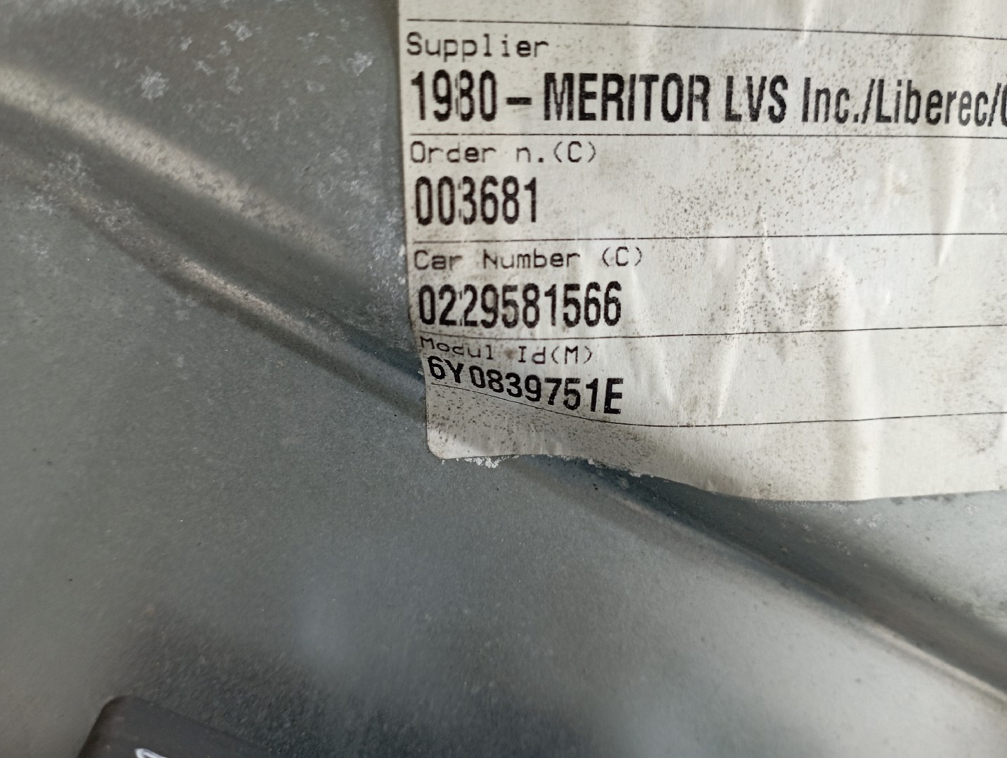 Motor e elevador de vidro trás esquerdo SKODA FABIA I Combi (6Y5) | 00 - 07 Imagem-3