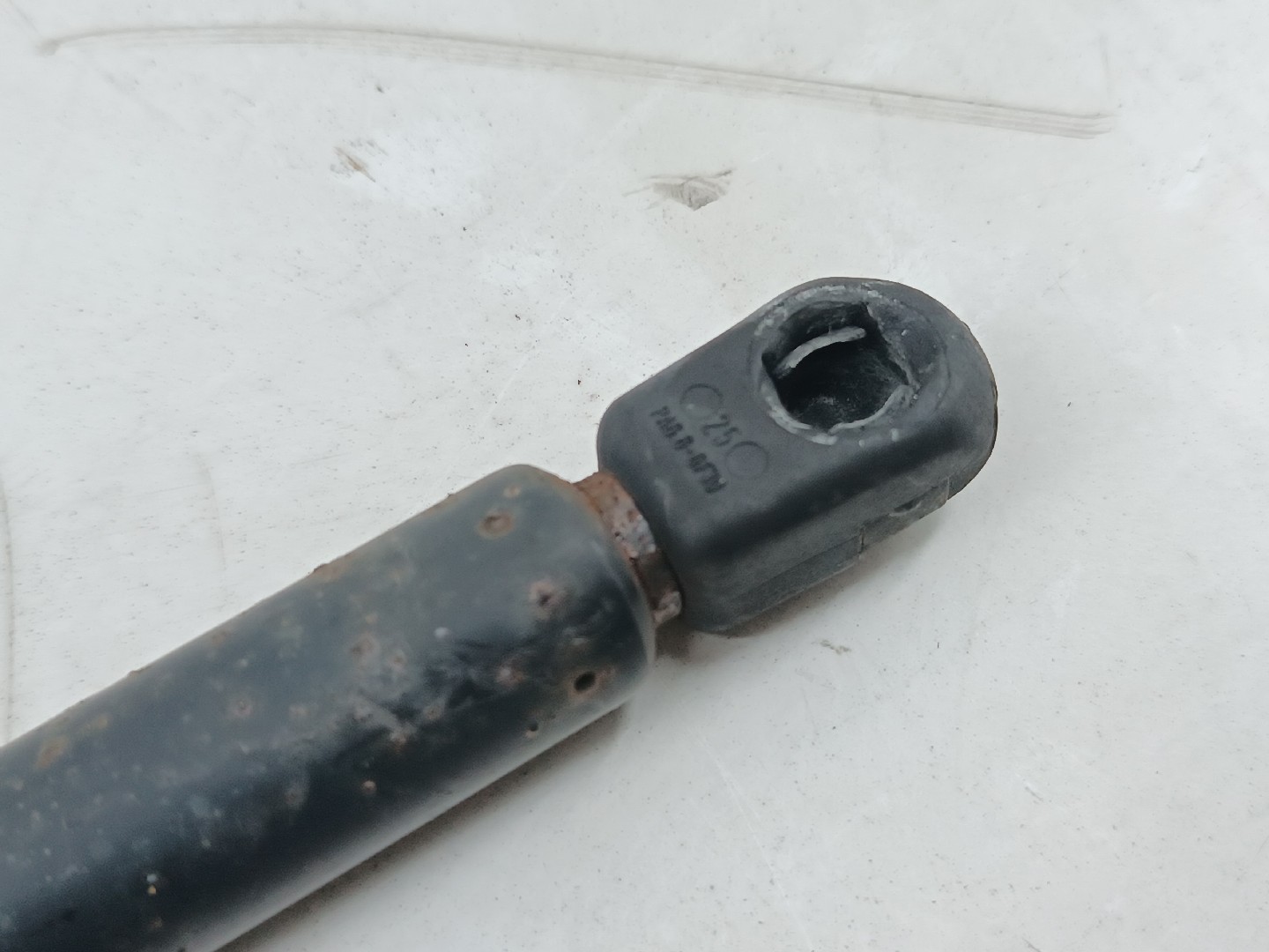 Amortecedores do capô MERCEDES-BENZ E-CLASS T-Model (S211) | 03 - 09 Imagem-1