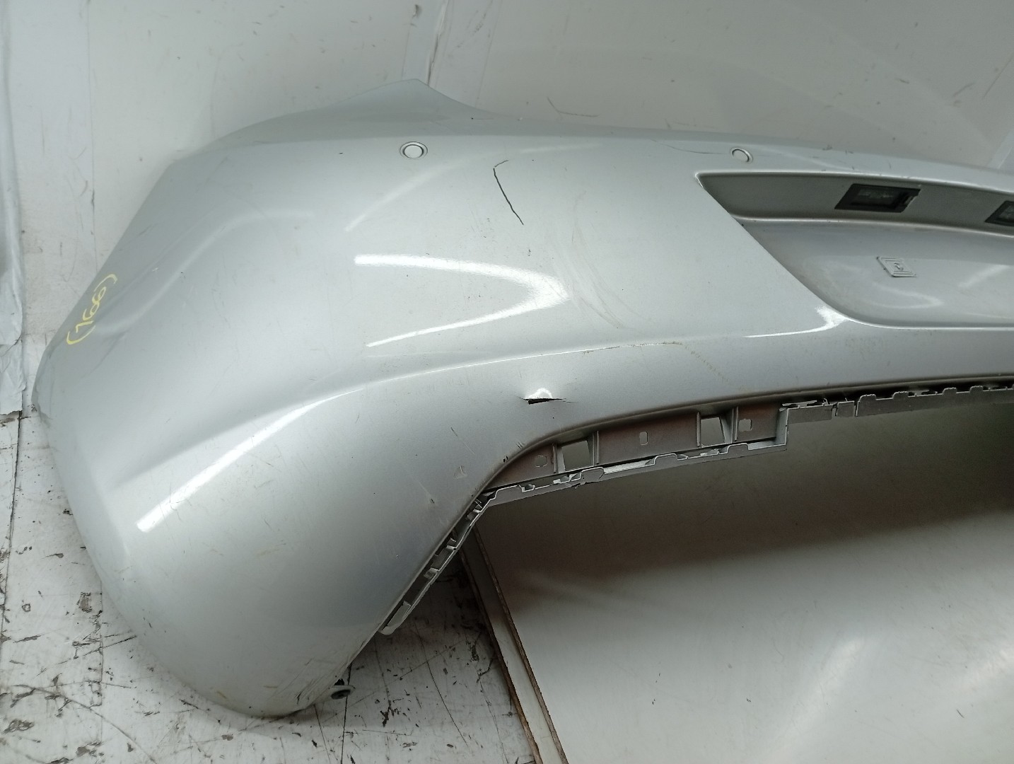 Para Choques Traseiro OPEL ASTRA J (P10) | 09 - 15 Imagem-1