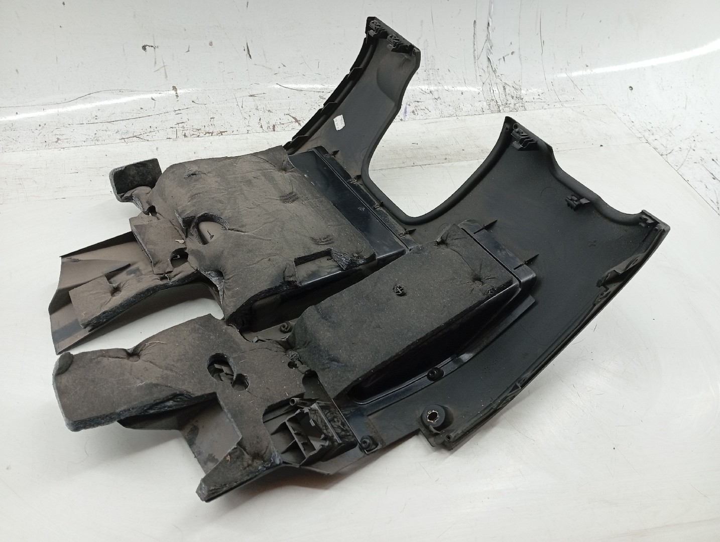 Painel inferior de tablier AUDI A4 Avant (8E5, B6) | 00 - 05 Imagem-3