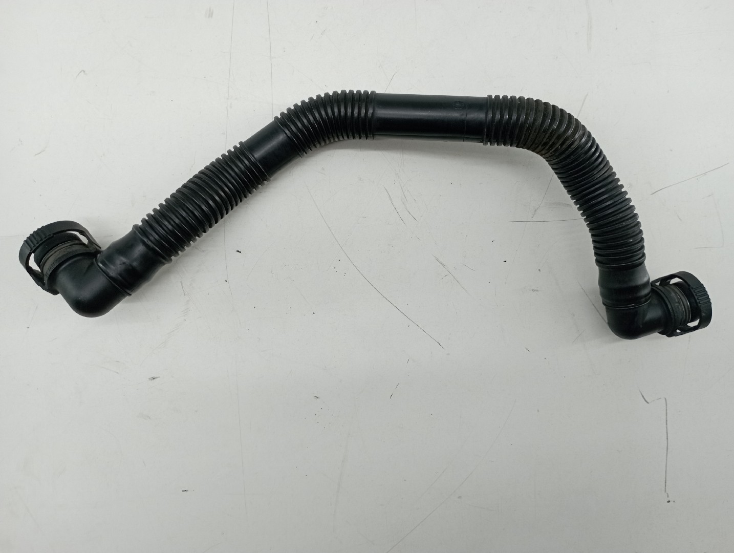 Tubo flexível de respiro AUDI A4 Avant (8E5, B6) | 00 - 05 Imagem-6