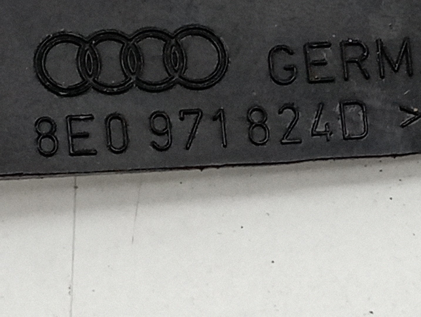 Suporte de mangueira de esguicho AUDI A4 Avant (8E5, B6) | 00 - 05 Imagem-3