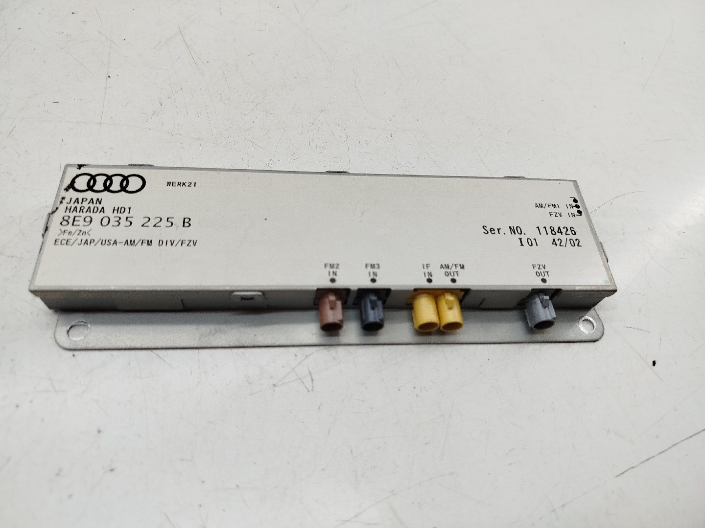 Amplificador de antena AUDI A4 Avant (8E5, B6) | 00 - 05 Imagem-4