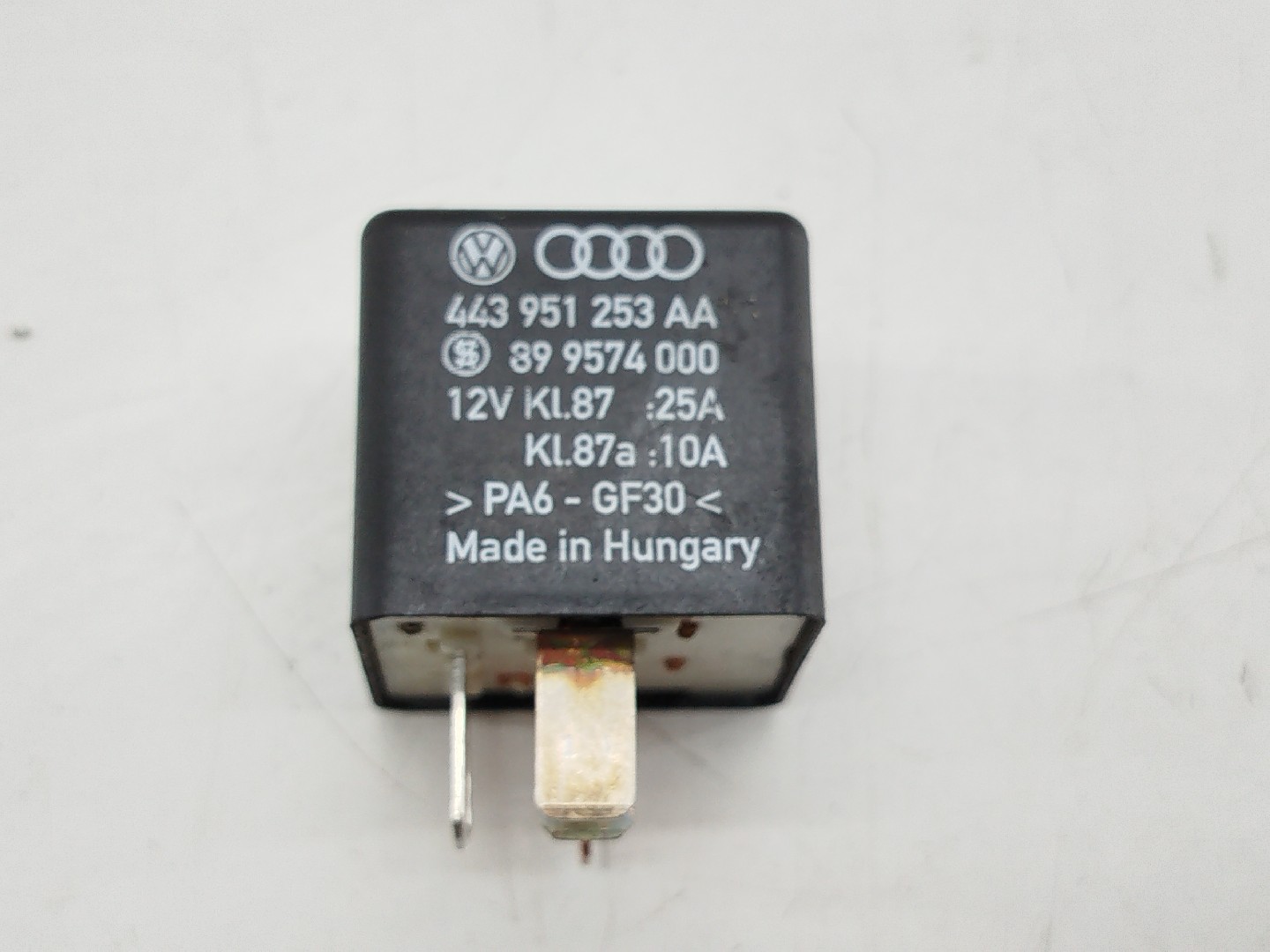 Módulo relé AUDI A4 Avant (8E5, B6) | 00 - 05 Imagem-3