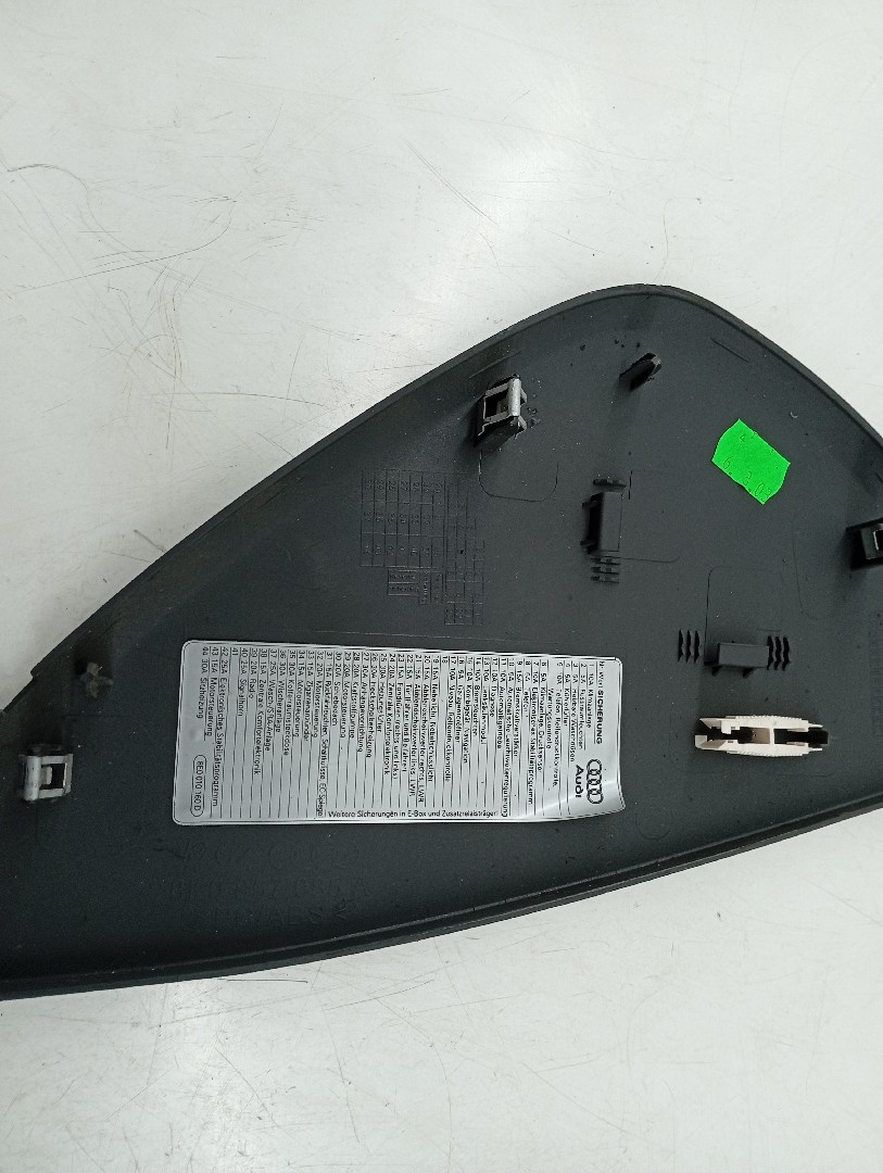 Painel, tampa esquerda/direita e caixa de fusíveis AUDI A4 (8E2, B6) | 00 - 05 Imagem-3