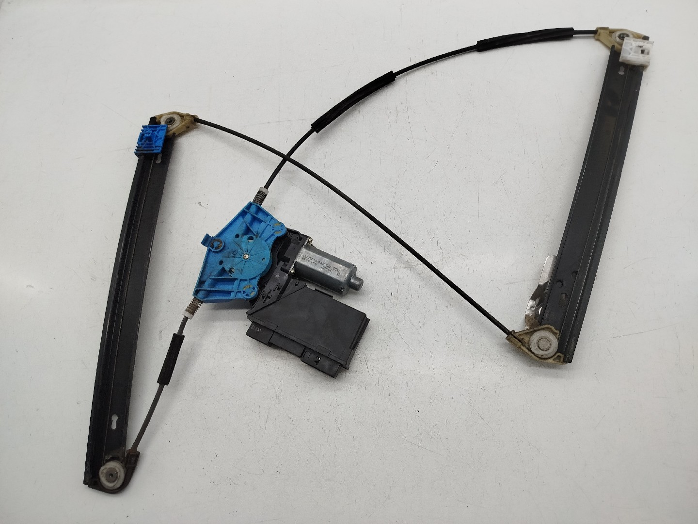 Motor e elevador de vidro frente esquerdo AUDI A4 Avant (8E5, B6) | 00 - 05 Imagem-4