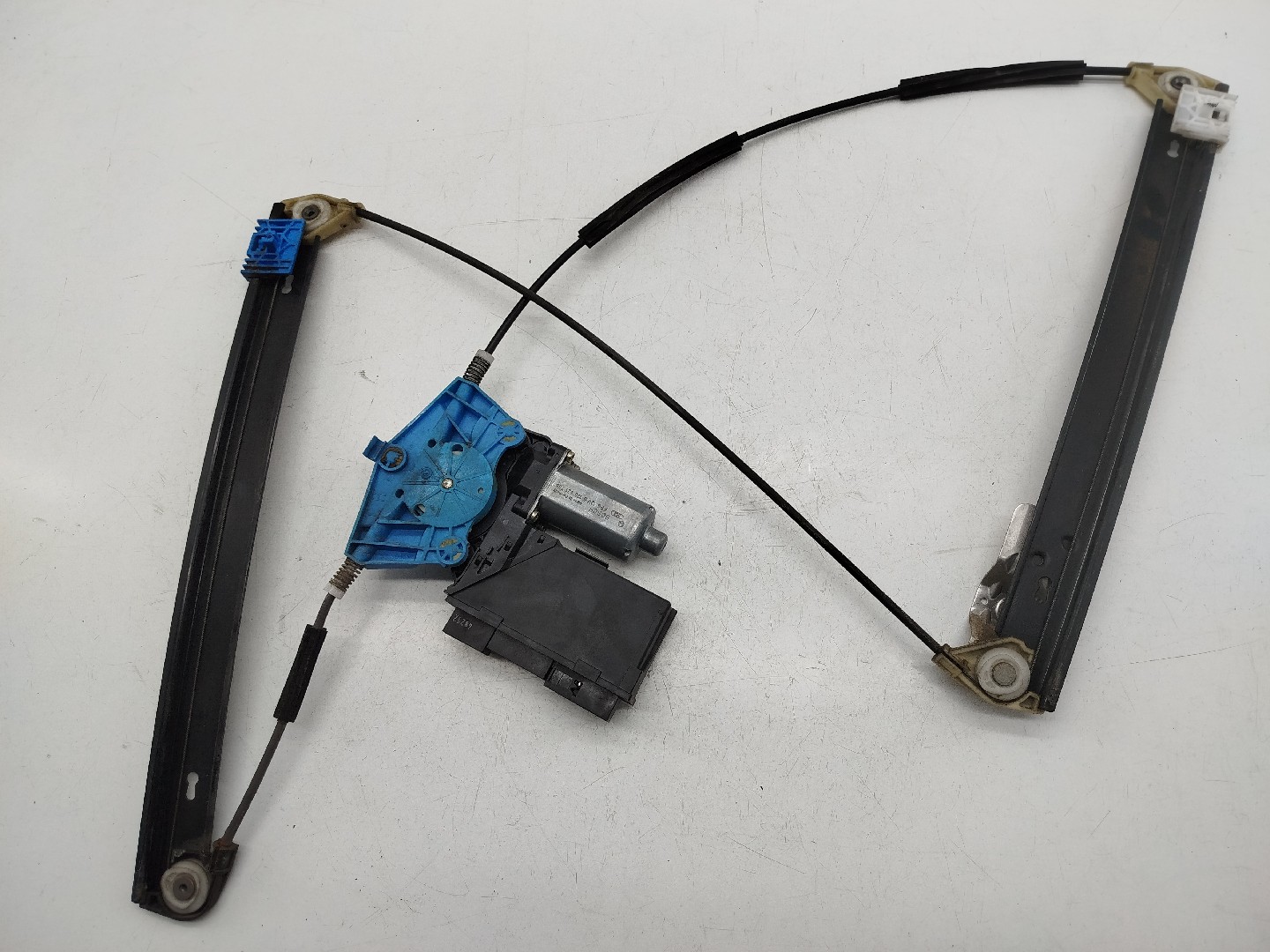 Motor e elevador de vidro frente esquerdo AUDI A4 Avant (8E5, B6) | 00 - 05 Imagem-6