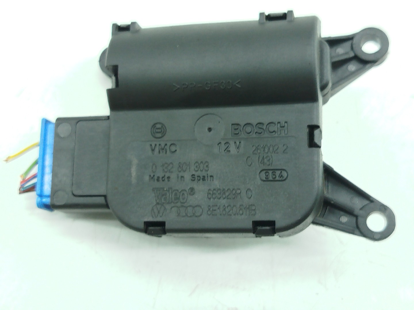 Atuador da Climatizaçao / Sofagem  AUDI A4 Avant (8E5, B6) | 00 - 05