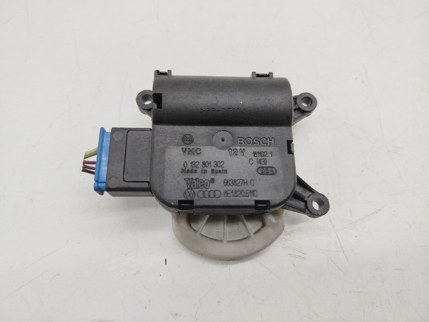 Atuador da Climatizaçao / Sofagem  AUDI A4 Avant (8E5, B6) | 00 - 05 Imagem-4