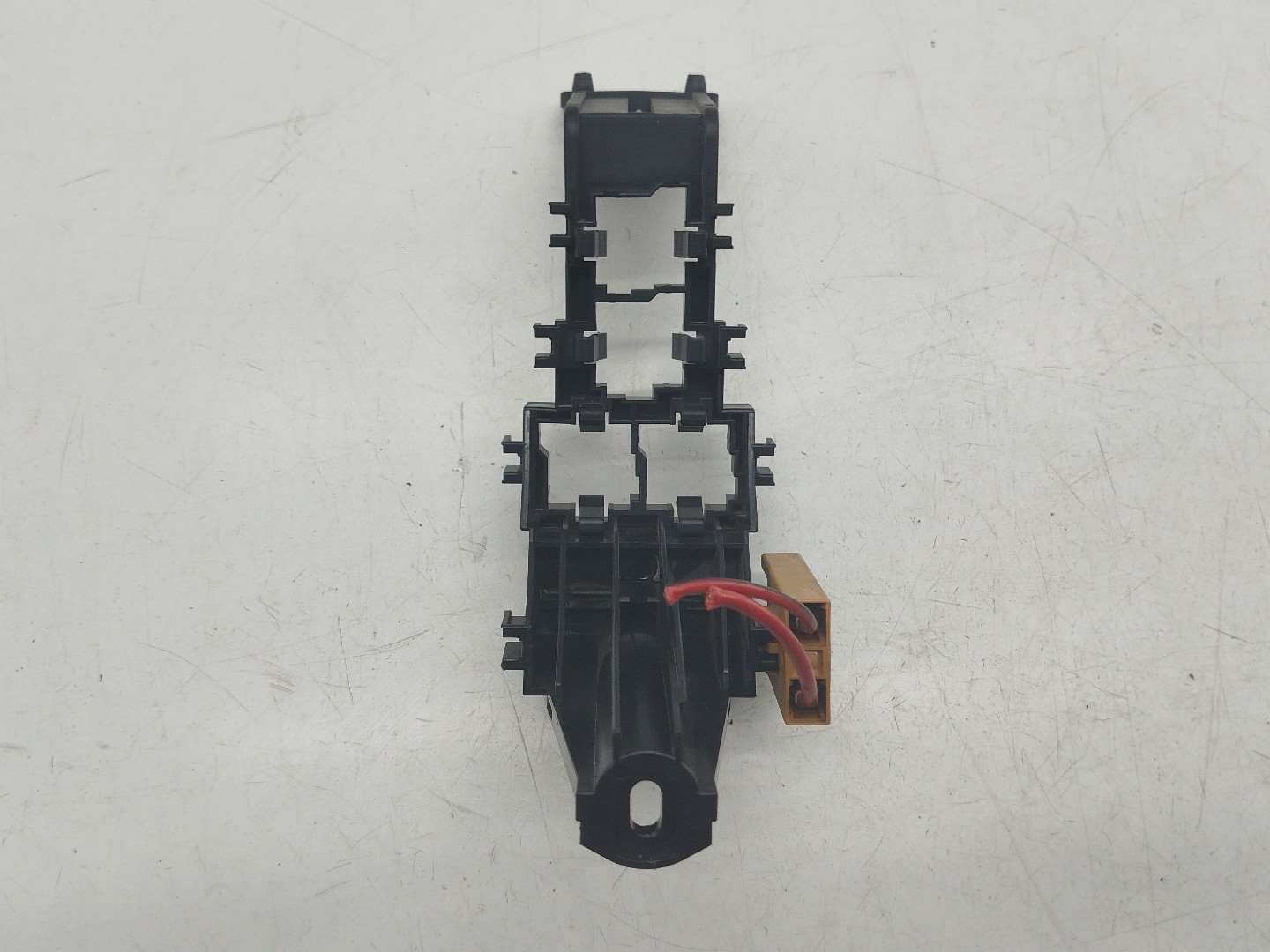 Placa de suporte de fusíveis AUDI A4 Avant (8E5, B6) | 00 - 05
