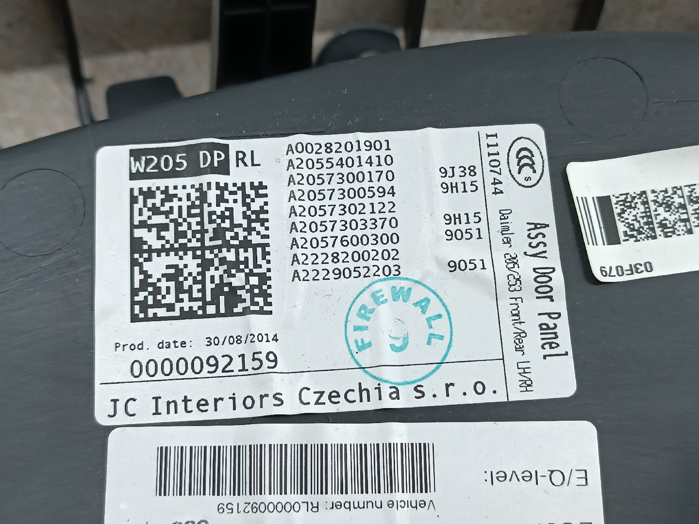 Quartela de porta trás esquerda MERCEDES-BENZ C-CLASS T-Model (S205) | 14 -  Imagem-1