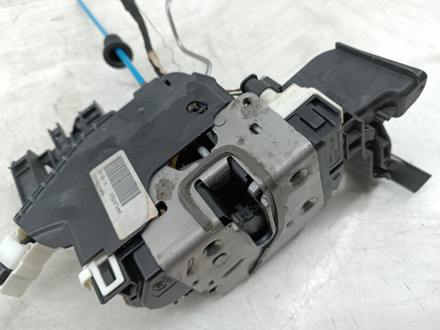 Mecanismo completo do fecho da porta trás MERCEDES-BENZ A-CLASS (W176) | 12 - 18 Imagem-7