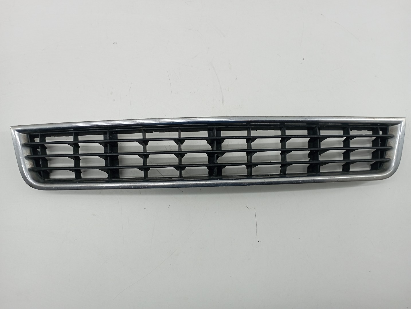 Grelha de para-choques AUDI A4 Avant (8E5, B6) | 00 - 05