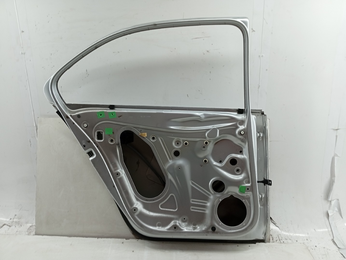 Puerta Trasera Izq SEAT TOLEDO IV (KG3) | 12 - 19 Imagem-3