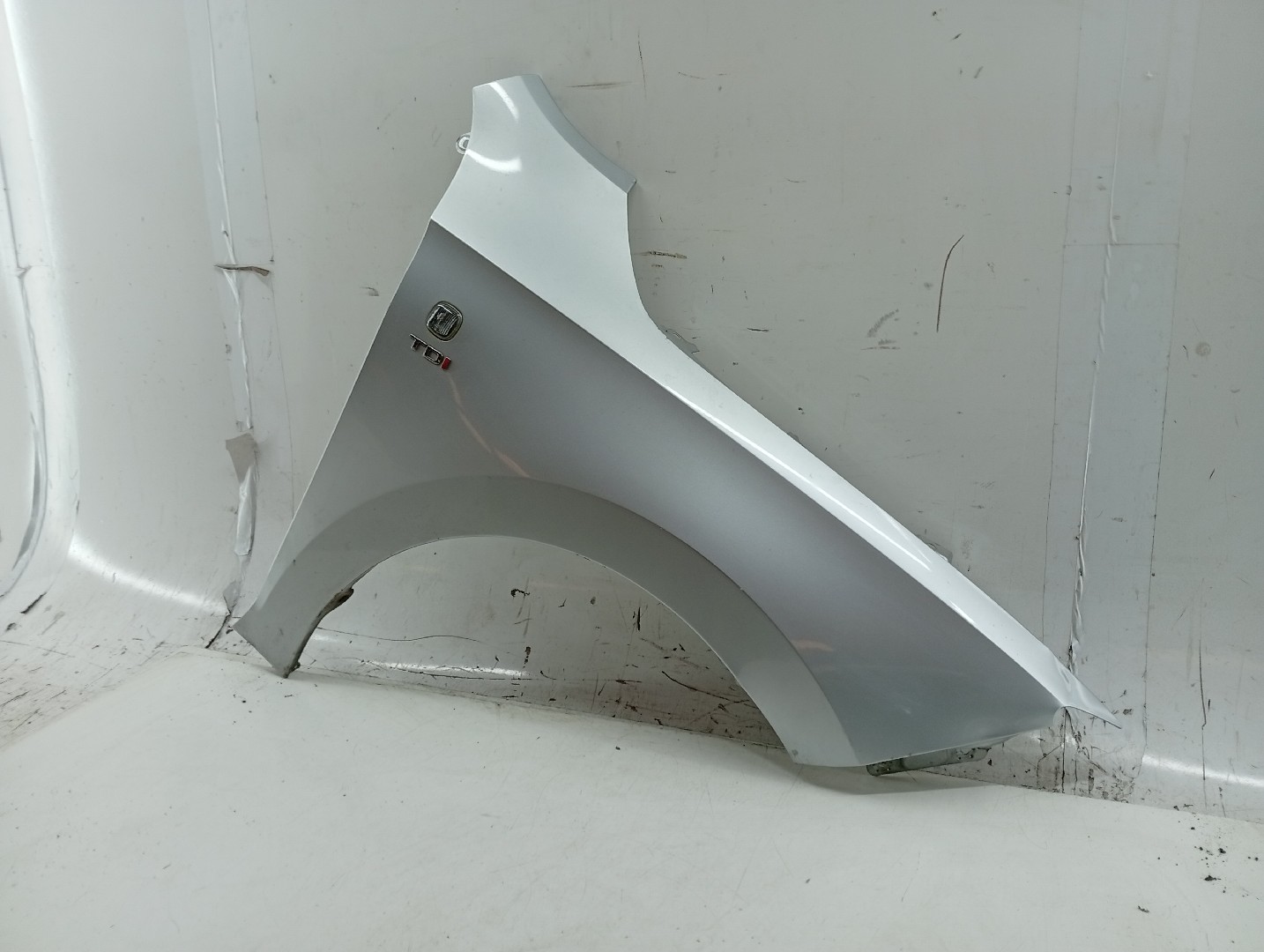 Guarda Lamas Direito SEAT TOLEDO IV (KG3) | 12 - 19 Imagem-2