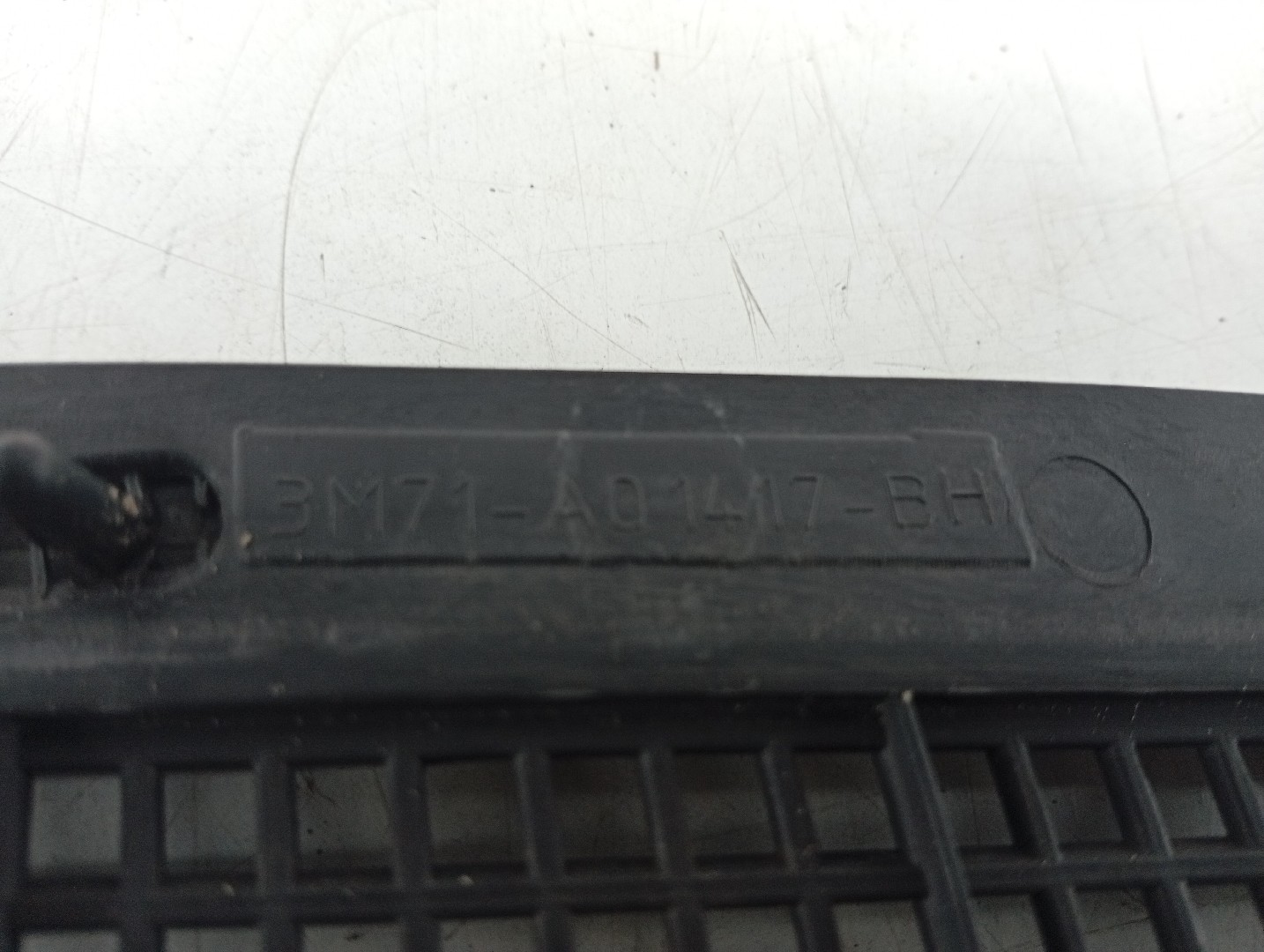 Grelha de torpedo MAZDA 2 (DY) | 03 - 07 Imagem-1