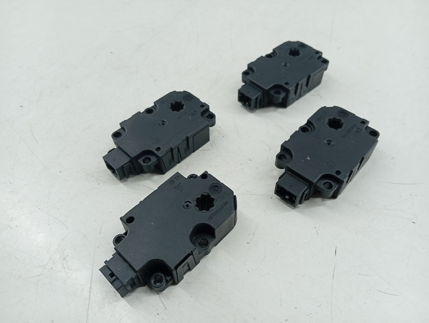 Motores atuadores de sofagem MERCEDES-BENZ A-CLASS (W177) | 18 -  Imagem-3