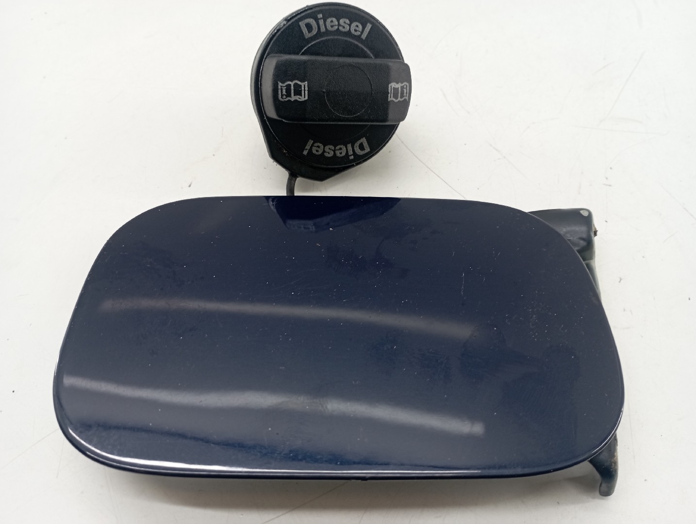 Tampa do deposito de combustível com tampão AUDI A4 Avant (8E5, B6) | 00 - 05