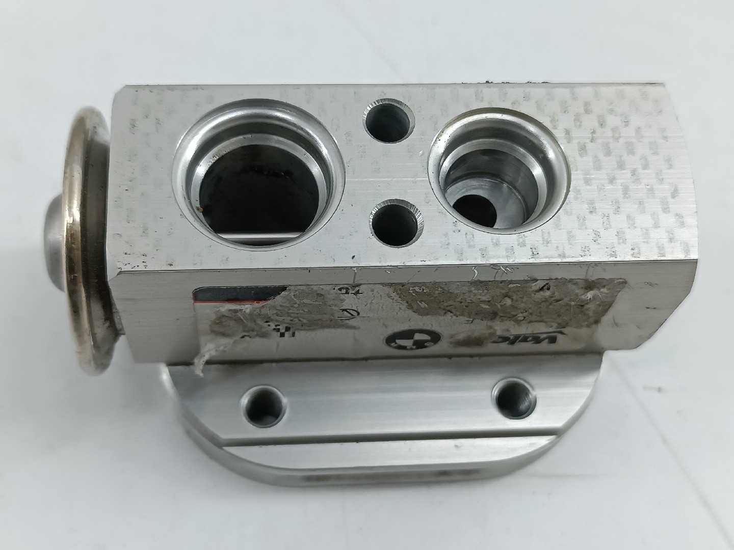 Válvula de expansão BMW 1 (F20) | 11 - 19 Imagem-1