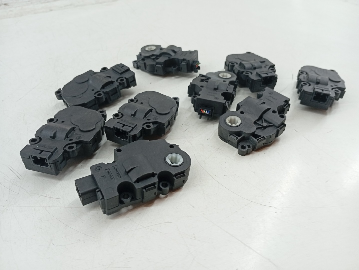 Motores atuadores de sofagem BMW 1 (F20) | 11 - 19 Imagem-1