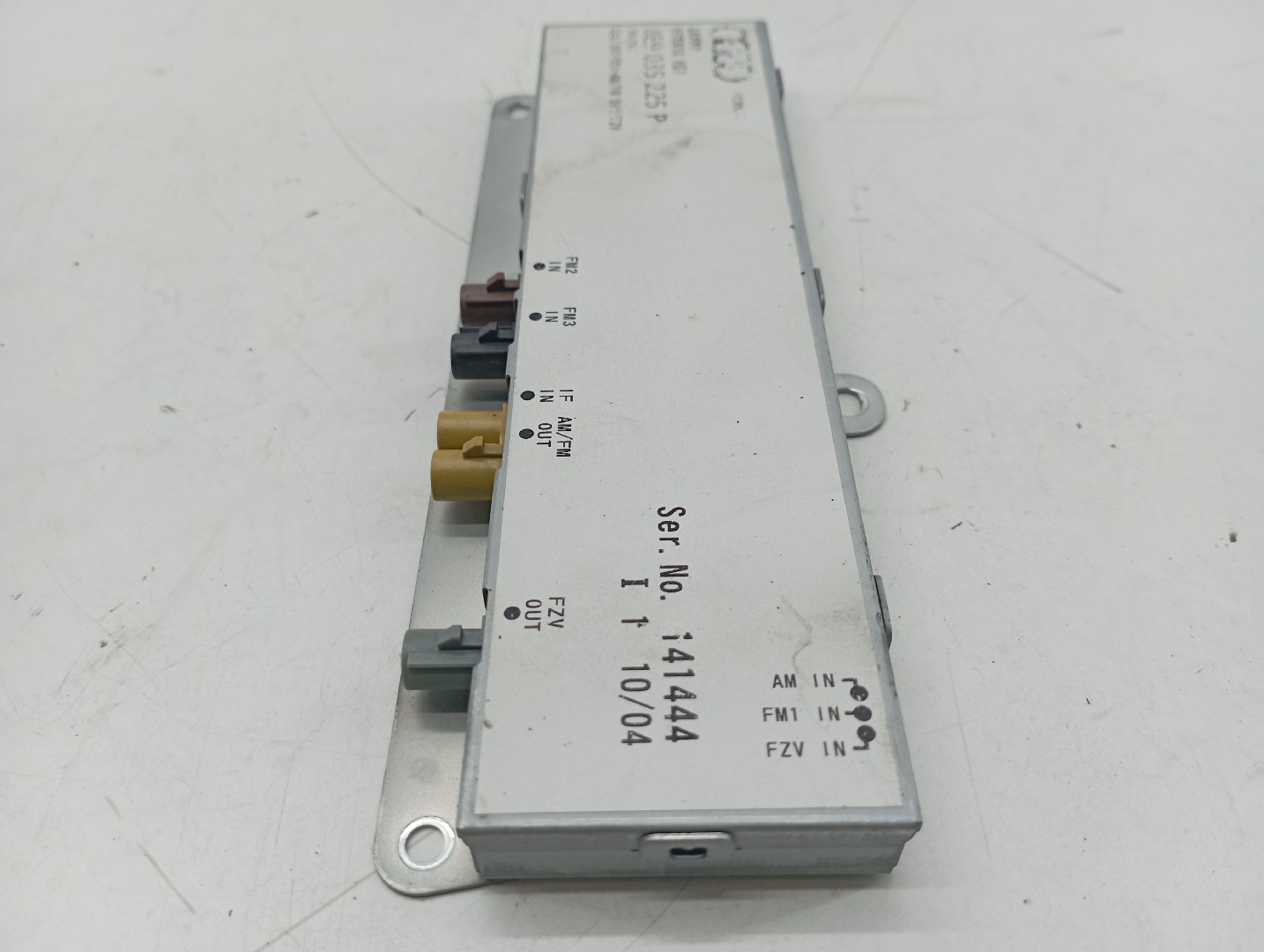 Amplificador de antena AUDI A4 Avant (8E5, B6) | 00 - 05 Imagem-2