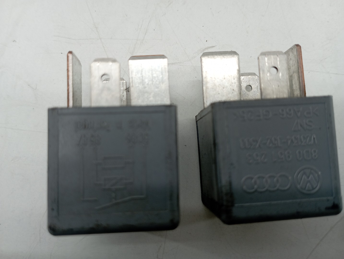 Relés AUDI A4 Avant (8E5, B6) | 00 - 05 Imagem-2