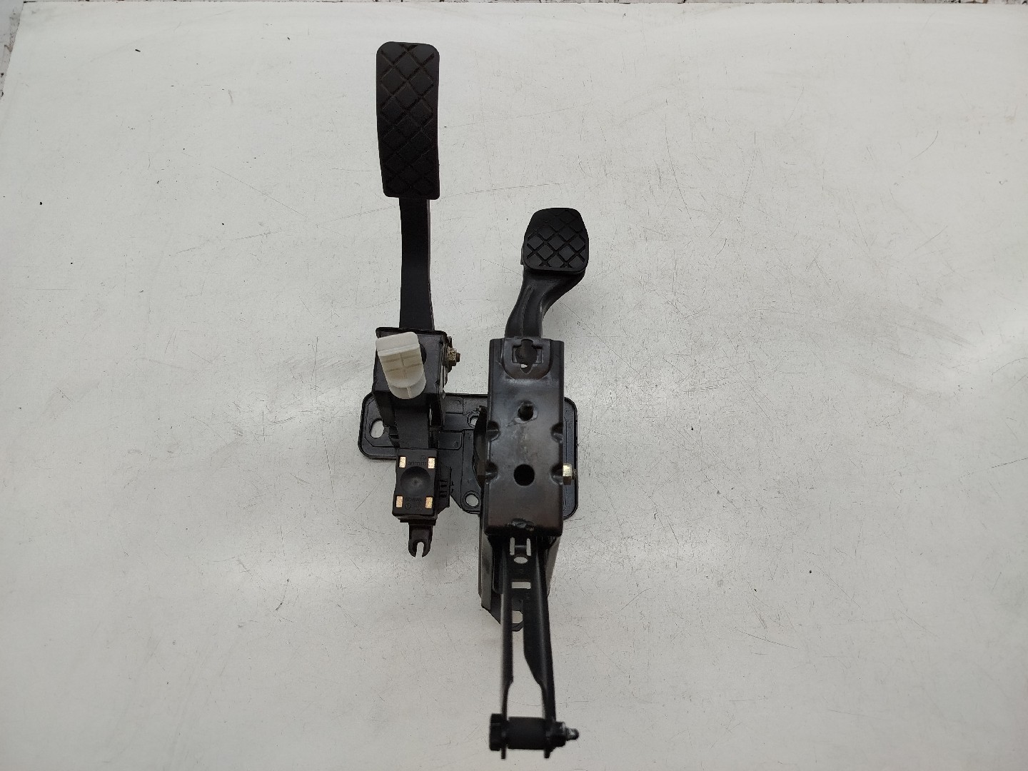 Pedal acelerador e travão VOLKSWAGEN GOLF IV (1J1) | 97 - 07 Imagem-2