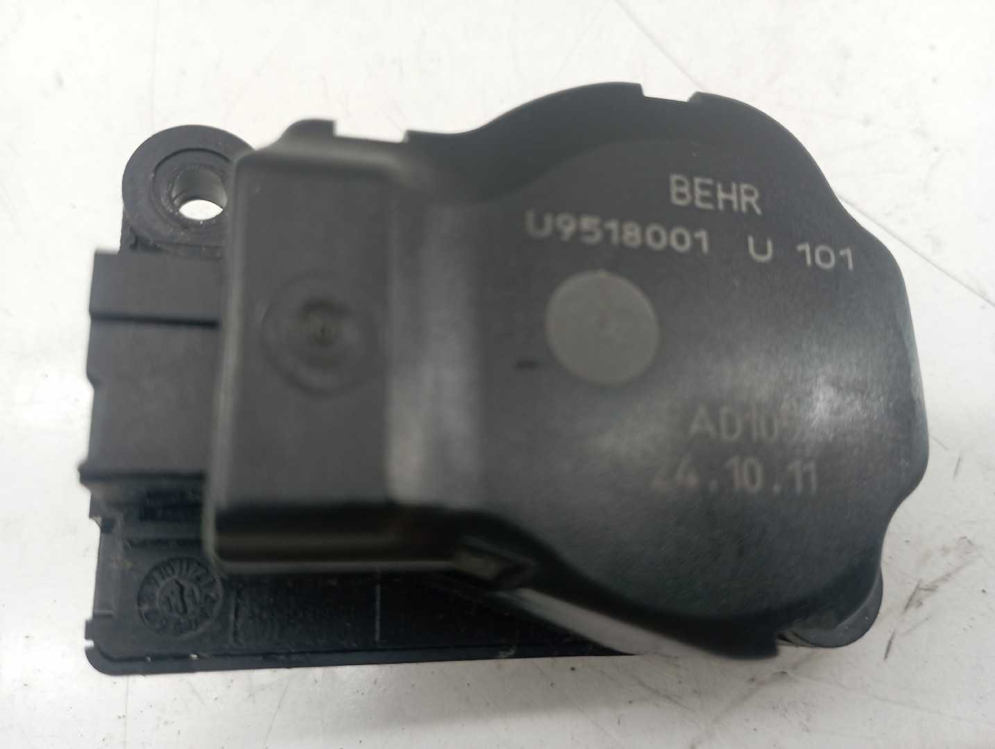 Motores atuadores de sofagem OPEL ASTRA J Sports Tourer (P10) | 10 - 15