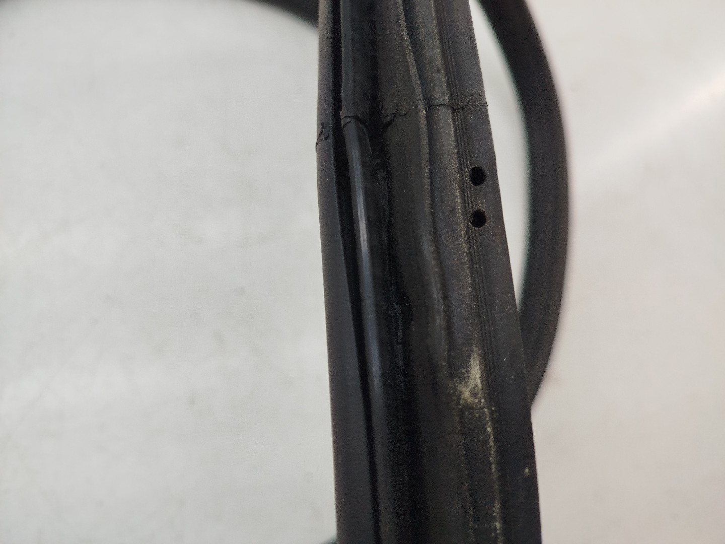 Borracha Da Porta Traseira Direita OPEL CORSA C (X01) | 00 - 09 Imagem-1