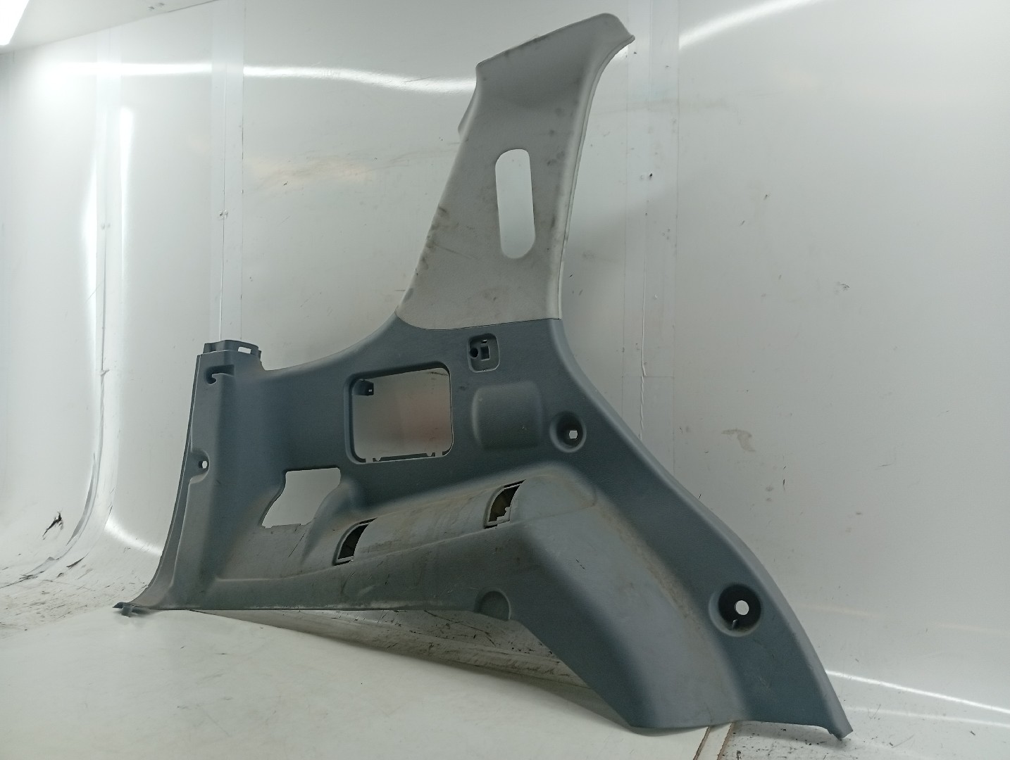 Acabamento esq/drt de mala(plásticos) MERCEDES-BENZ M-CLASS (W163) | 98 - 05 Imagem-2