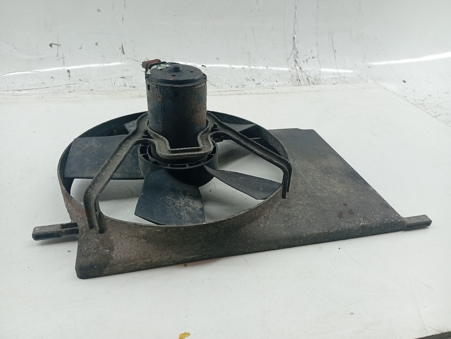 Termo ventilador OPEL CORSA A Hatchback (S83) | 82 - 93 Imagem-2