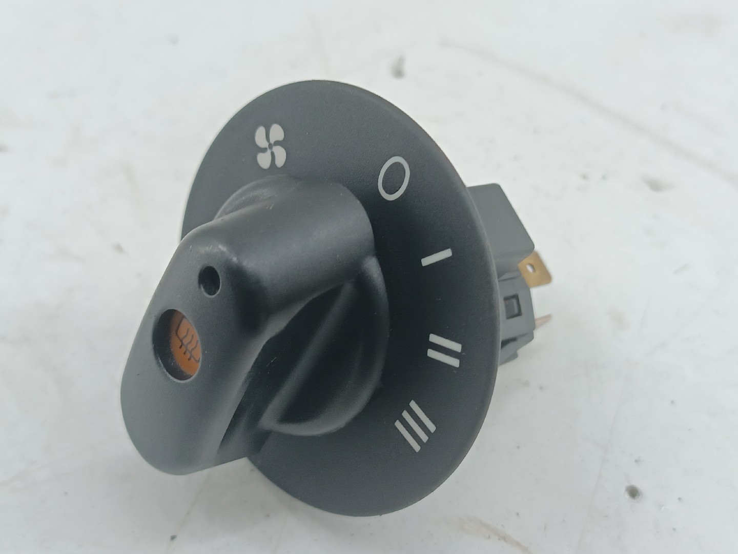 Comutador de Sofagem / Ar Condicionado OPEL CORSA A Hatchback (S83) | 82 - 93 Imagem-4
