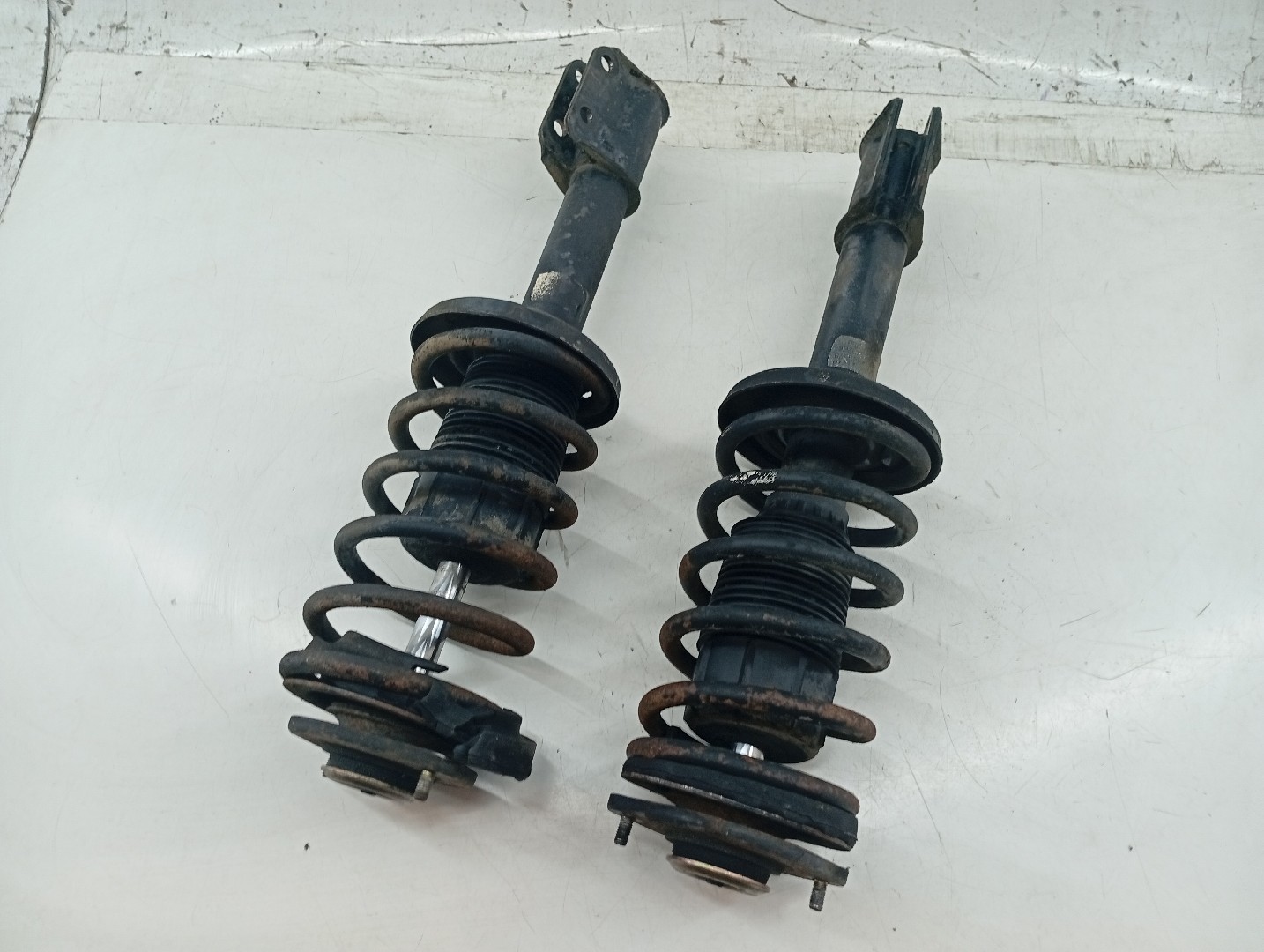 Amortecedores da frente OPEL CORSA A Hatchback (S83) | 82 - 93 Imagem-3