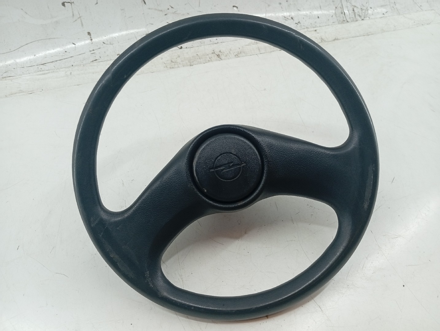 Volante OPEL CORSA A Hatchback (S83) | 82 - 93
