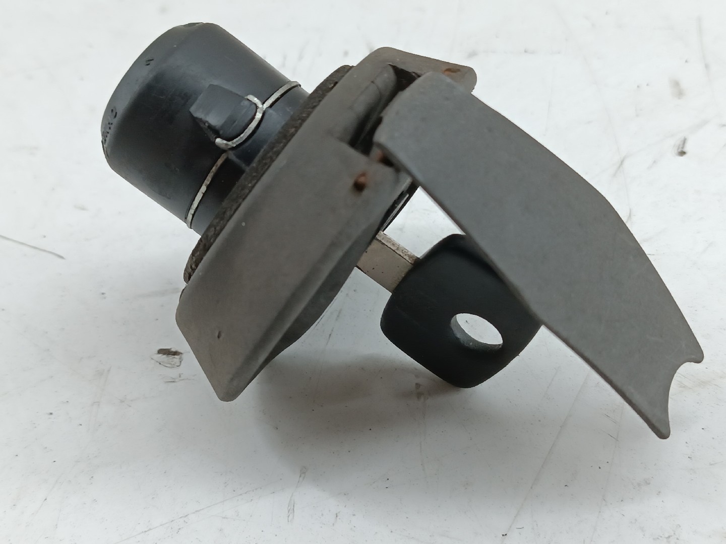 Tampa do deposito de combustível com tampão OPEL CORSA A Hatchback (S83) | 82 - 93 Imagem-2