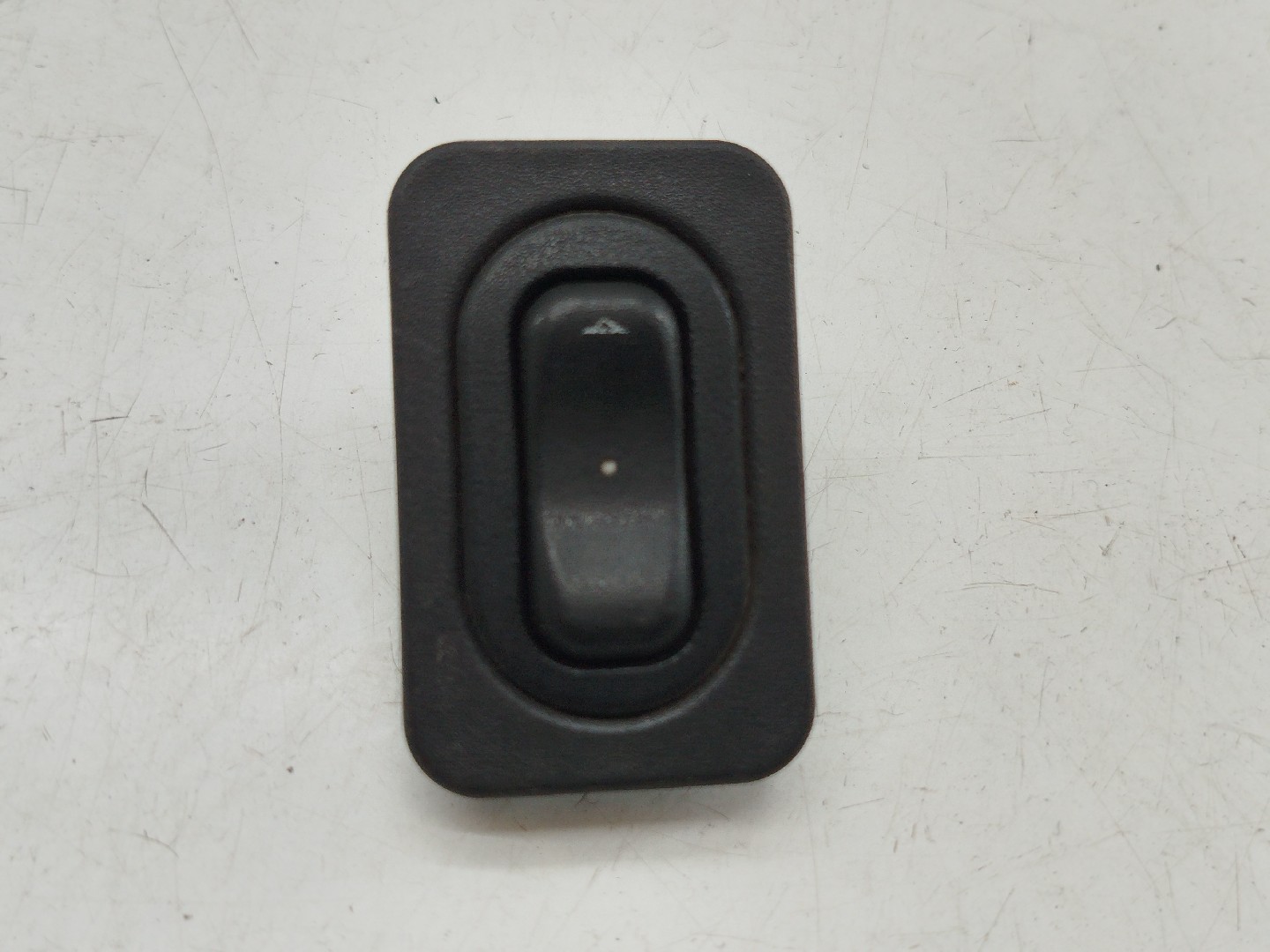 Comutador de vidro frente direito OPEL CORSA C (X01) | 00 - 09 Imagem-4