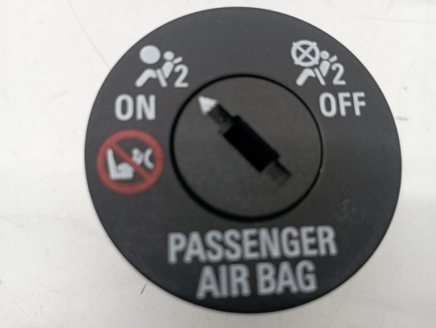 Botão de airbag de passageiro OPEL ASTRA J Sports Tourer (P10) | 10 - 15