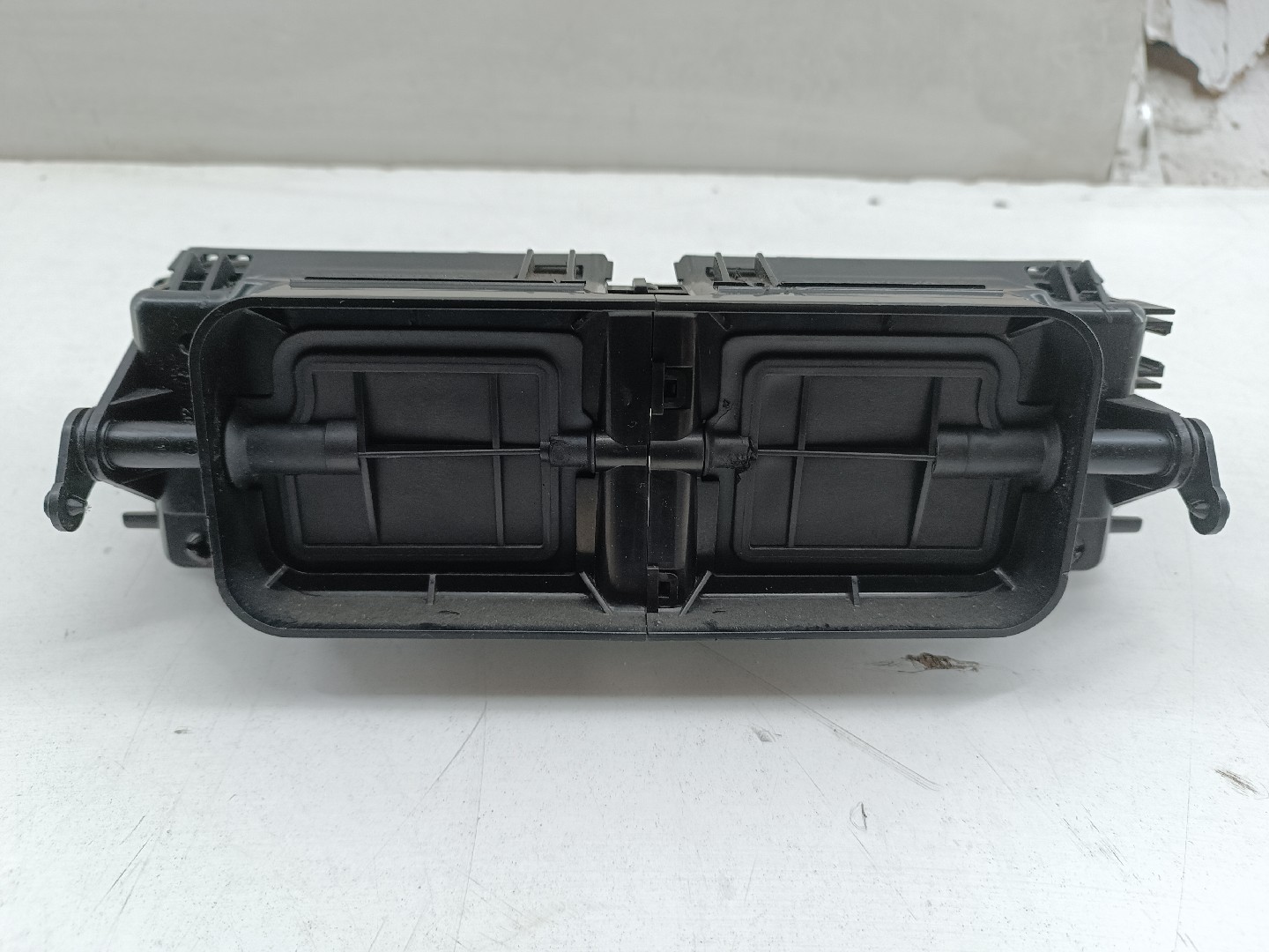 Difusor de ar central MERCEDES-BENZ C-CLASS (W203) | 00 - 07 Imagem-1