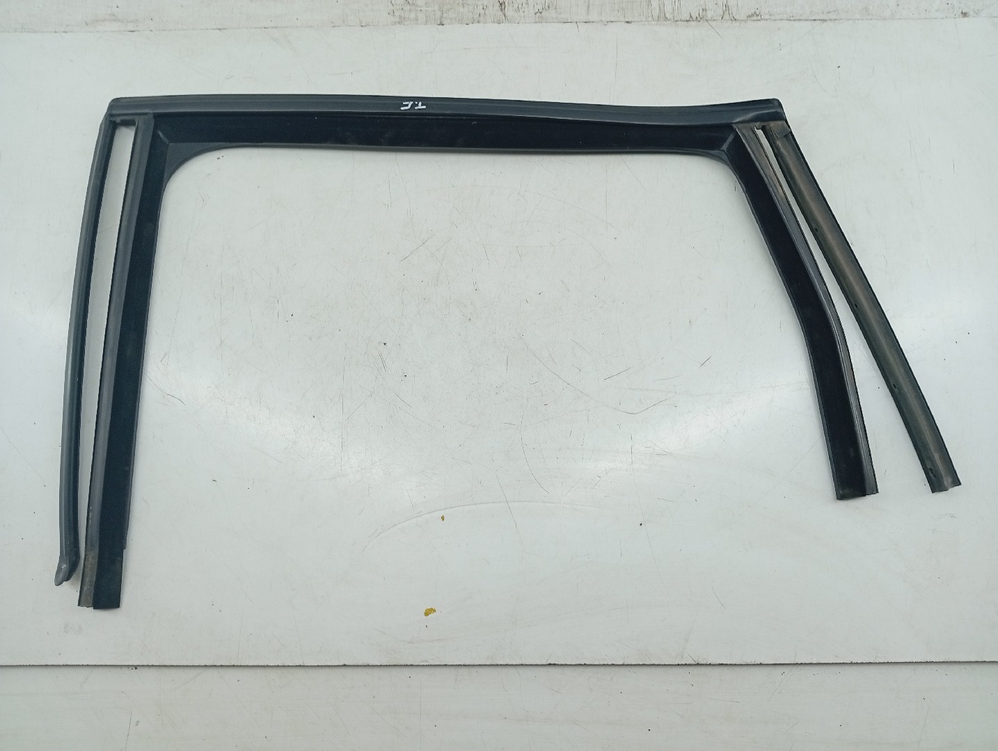 Borracha Da Porta Traseira Esquerda VOLKSWAGEN POLO (9N_) | 01 - 14