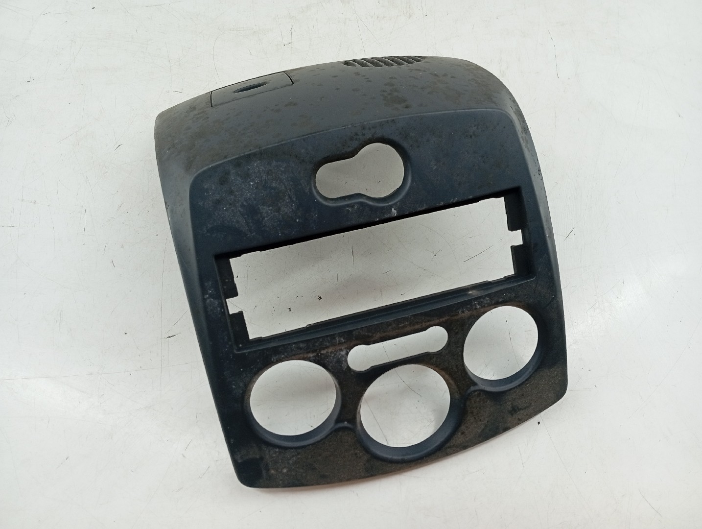 Moldura Consola Central RENAULT CLIO III (BR0/1, CR0/1) | 05 - 