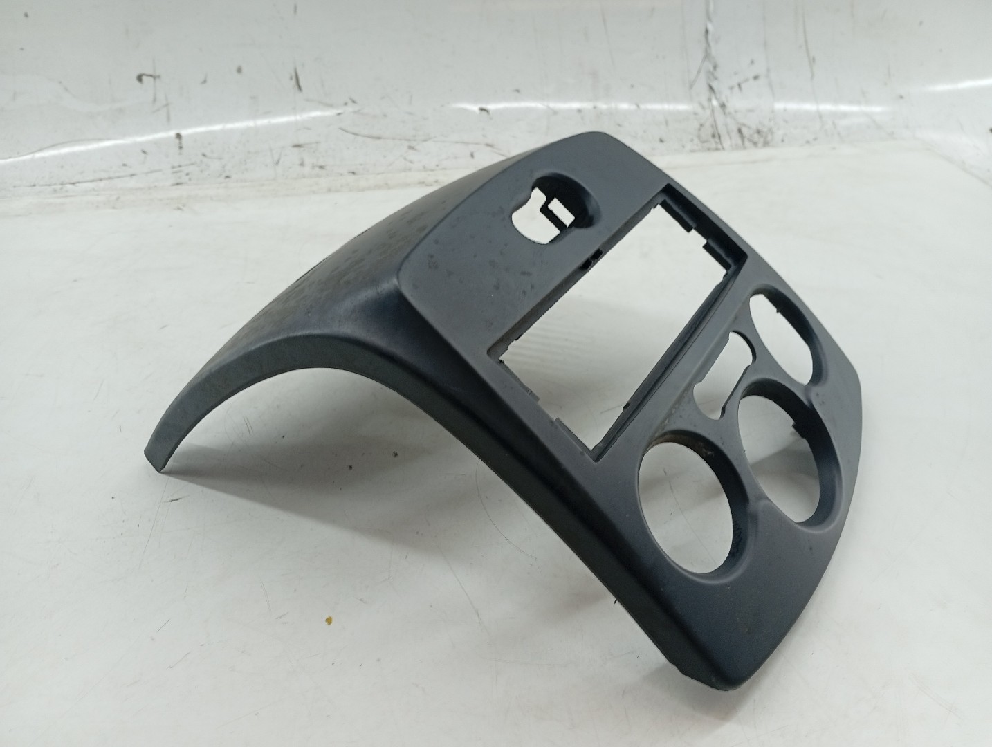 Moldura Consola Central RENAULT CLIO III (BR0/1, CR0/1) | 05 -  Imagem-2