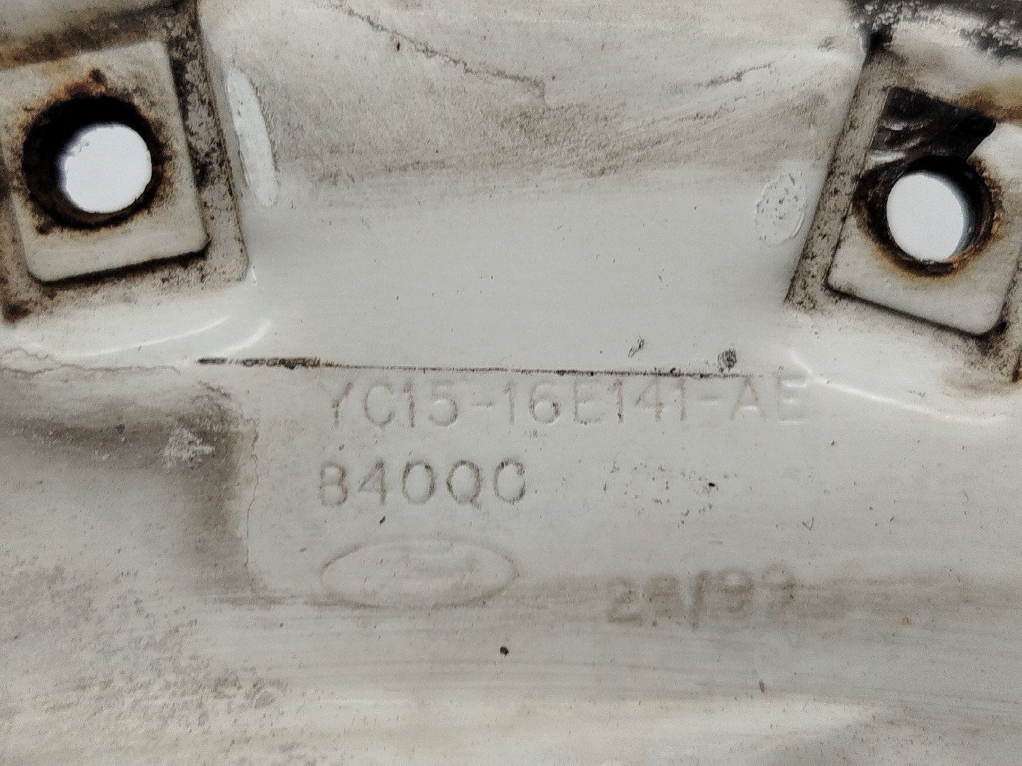 Suporte de montagem guarda lamas FORD TRANSIT Caixa (FA_ _) | 00 - 06 Imagem-2