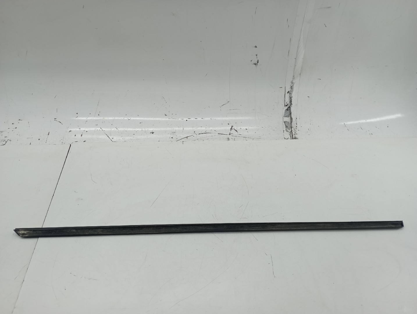 Friso da porta MINI MINI (R50, R53) | 01 - 06 Imagem-1