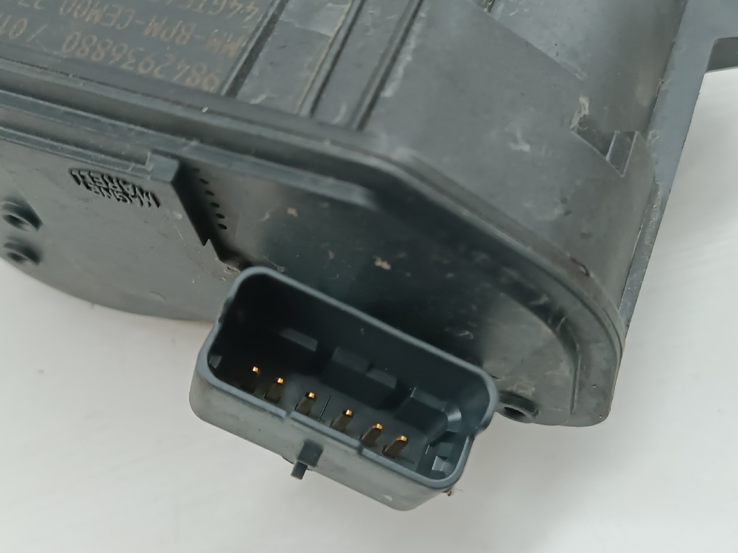 Borboleta de admissão PEUGEOT 3008 SUV (M_) | 16 -  Imagem-2