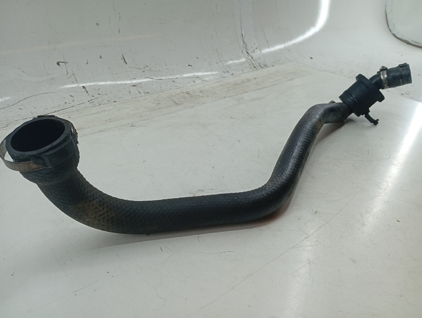 Tubagem do Intercooler FORD TRANSIT Caixa (FA_ _) | 00 - 06 Imagem-1