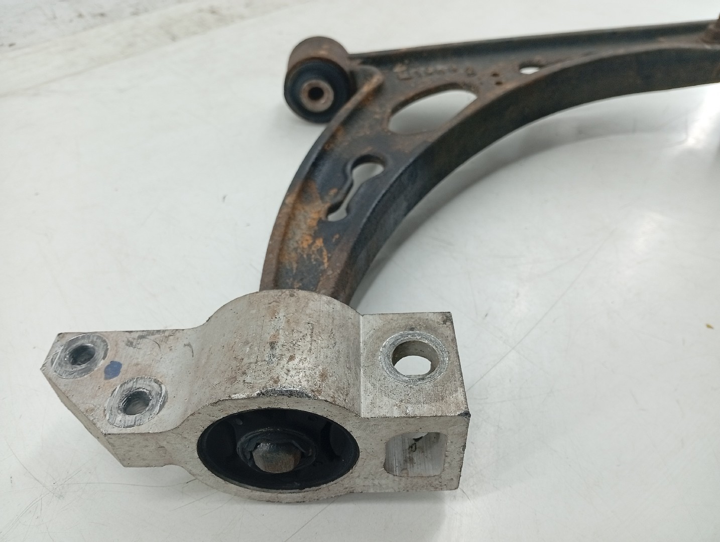 Braço de suspensão frente esquerdo AUDI A3 (8L1) | 96 - 06 Imagem-2