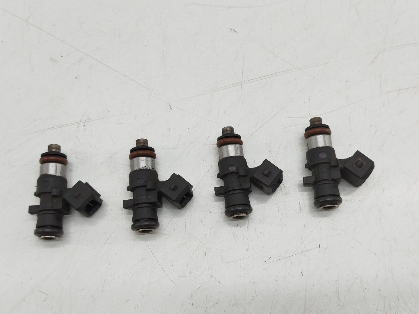 Injetor de combustível RENAULT CLIO III (BR0/1, CR0/1) | 05 -  Imagem-3