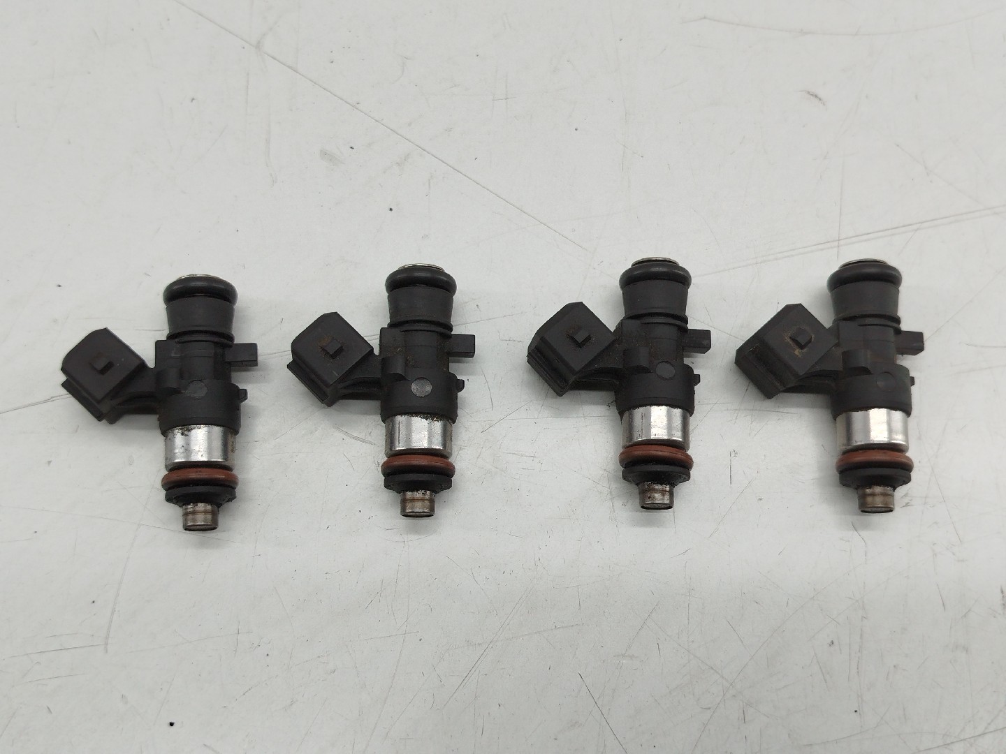 Injetor de combustível RENAULT CLIO III (BR0/1, CR0/1) | 05 - 